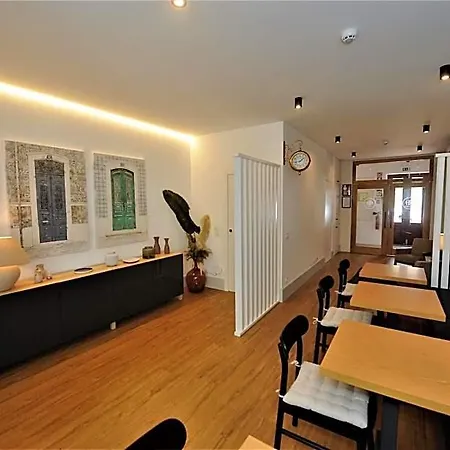 אכסניה Angra Heritage - Center *