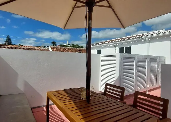 Angra Heritage - Center Hostel Angra do Heroismo